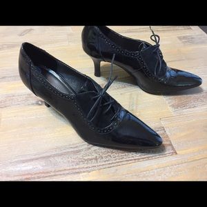 Etienne Aigner heels